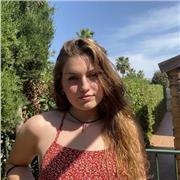 Soy una persona muy extrovertida, responsable y con mucha motivación y me gustaría dar clases a niños entre 6 y 10 años